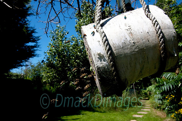 Bee hotel (composite)